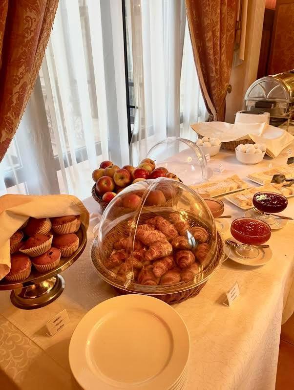 Hotel Otrada Odessza Kültér fotó