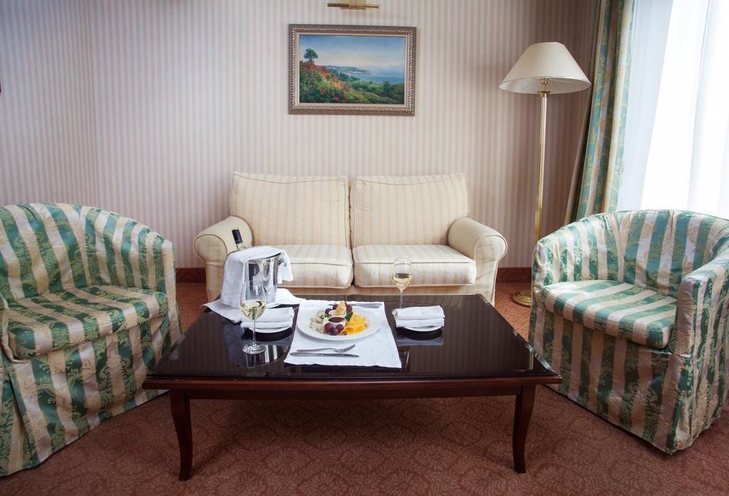 Hotel Otrada Odessza Kültér fotó