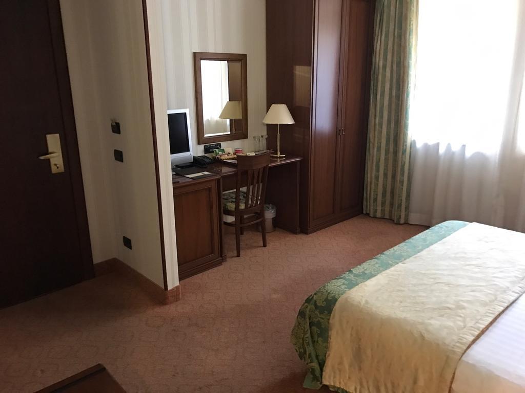 Hotel Otrada Odessza Kültér fotó