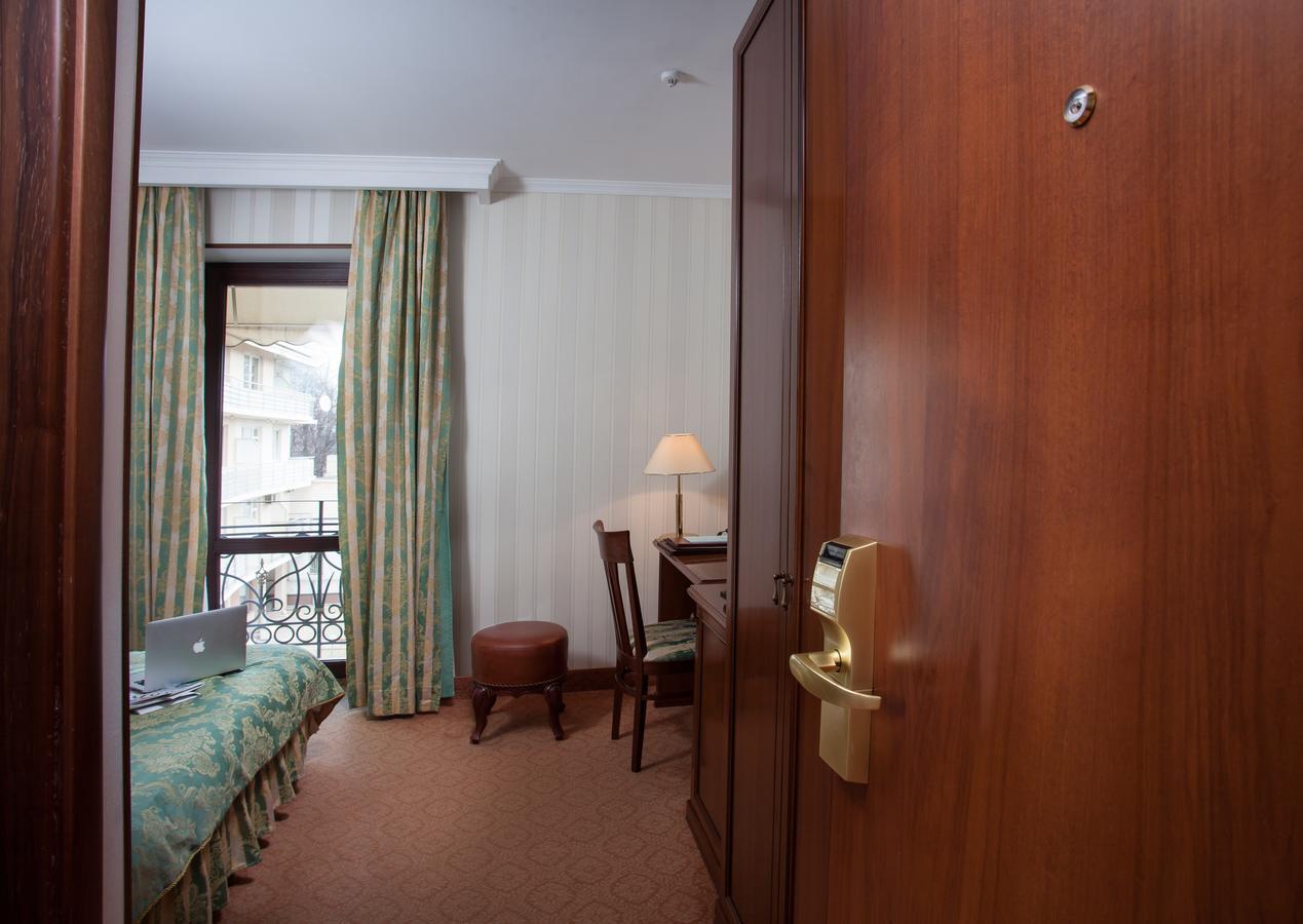 Hotel Otrada Odessza Kültér fotó